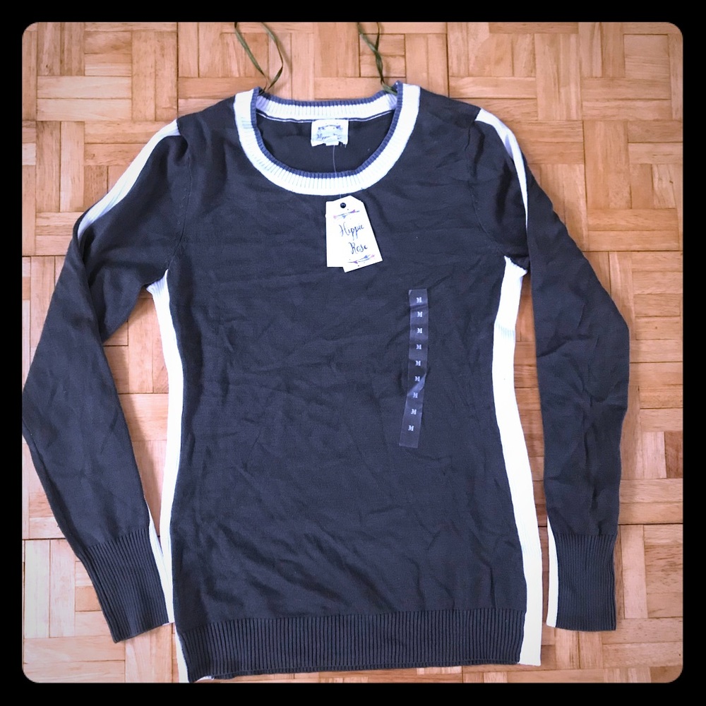 Women’s Hippie Rose knit top.